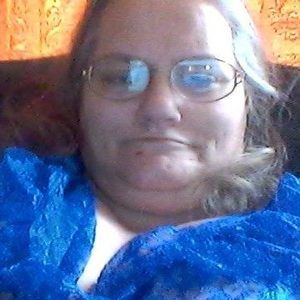 Meet your Posher, Connie